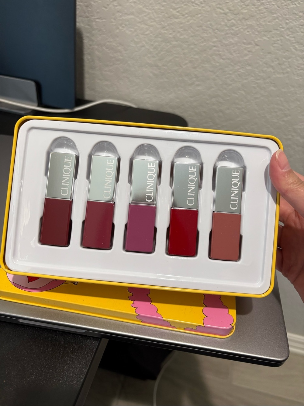 Clinique Mini Lipstick Set — Berry, Plum, Pink, Red & Nude